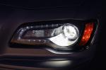 Chrysler 300C SRT8 2012 года